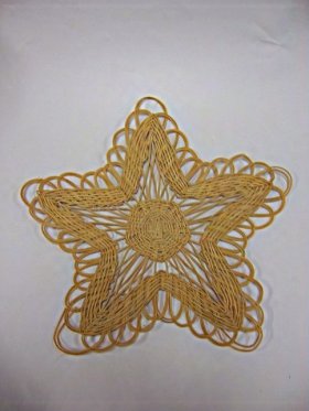 14" Rattan Star